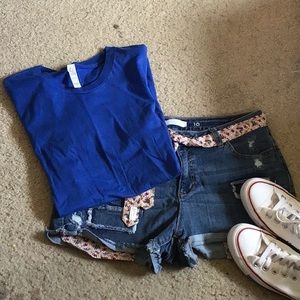 Canvas t-shirt, size small